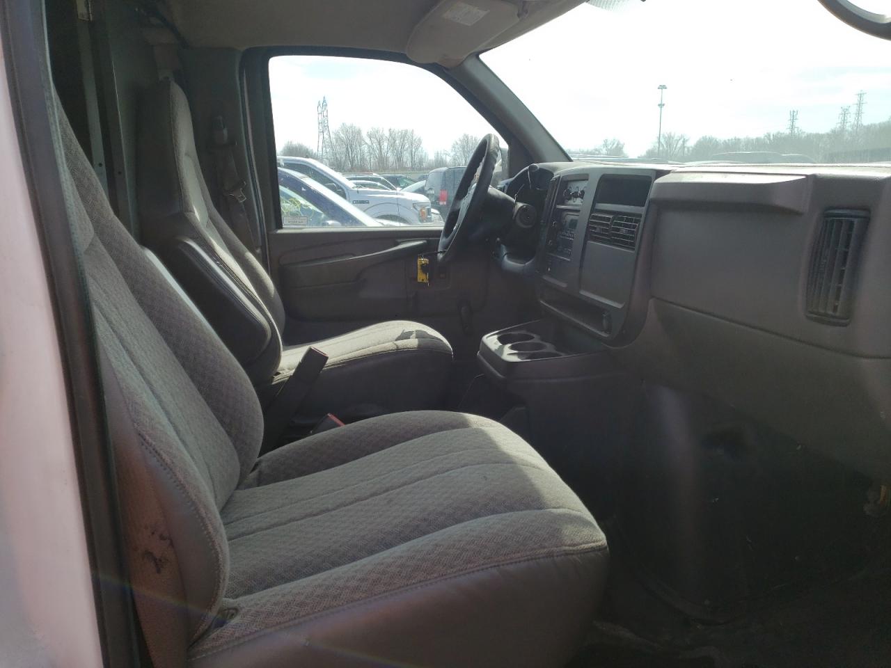 Photo 5 from auction – 2007 CHEVROLET EXPRESS G3 with VIN 1GCHG35U671174106