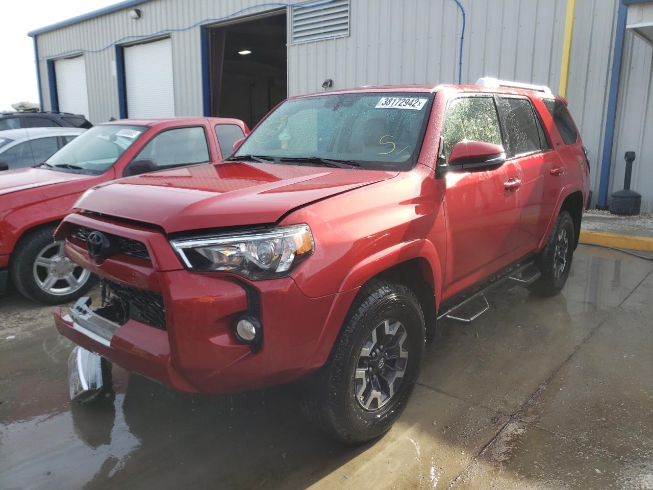 Photo 2 from auction – 2016 TOYOTA 4RUNNER SR with VIN JTEBU5JR4G5292090