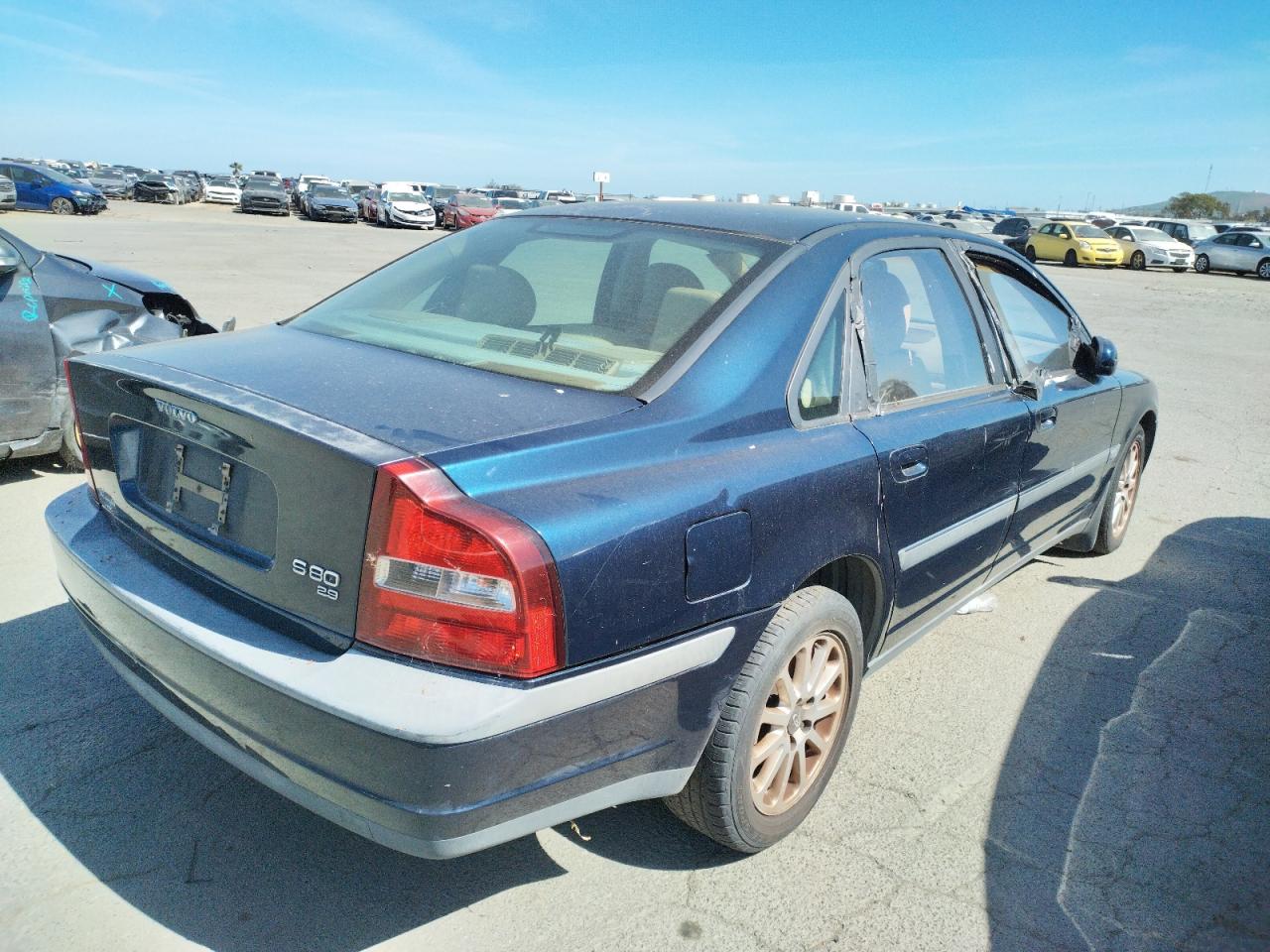 Photo 4 from auction – 2000 VOLVO S80 with VIN YV1TS94D5Y1077312