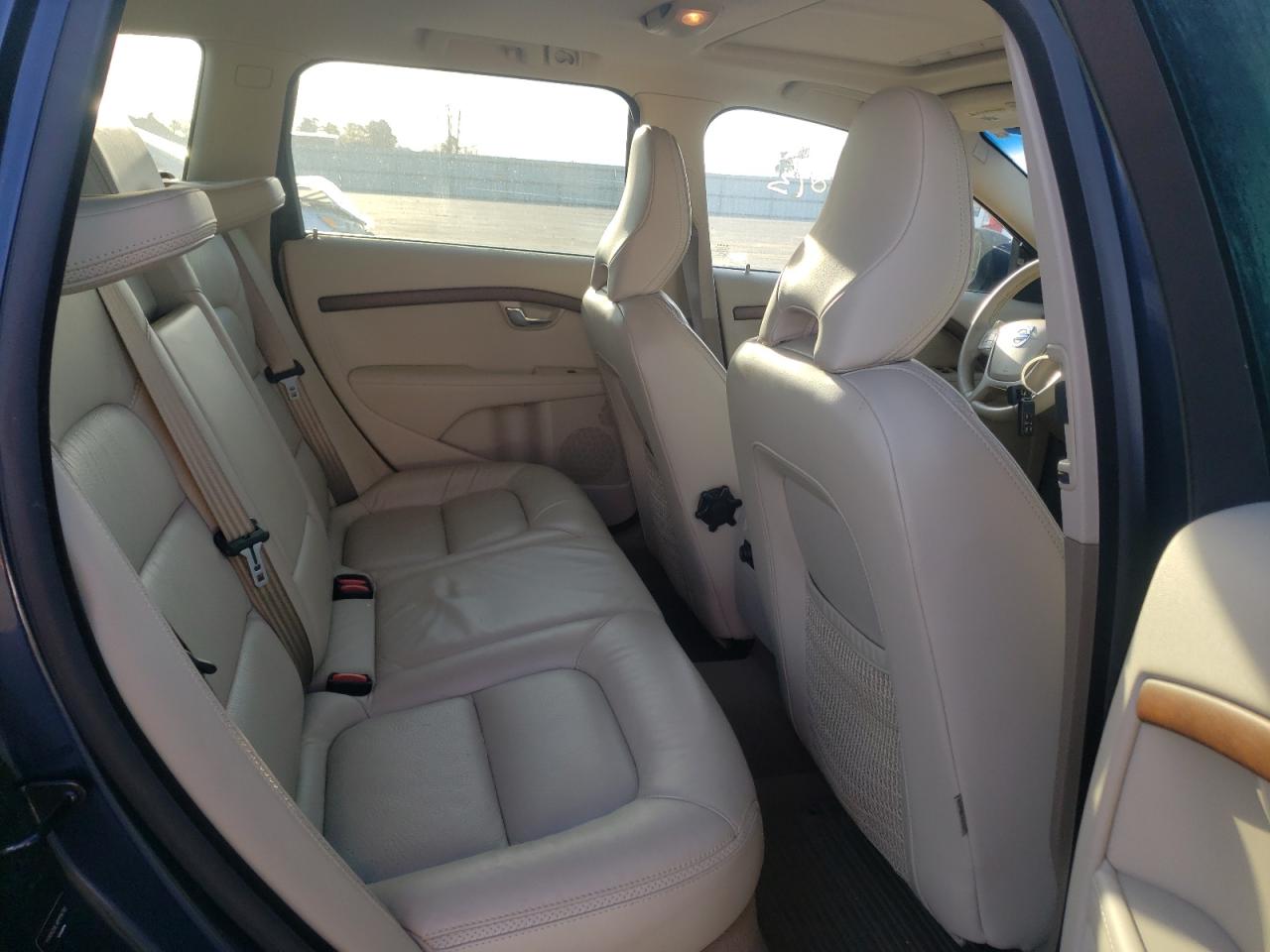 Photo 6 from auction – 2011 VOLVO XC70 3.2 with VIN YV4952BL4B1114783
