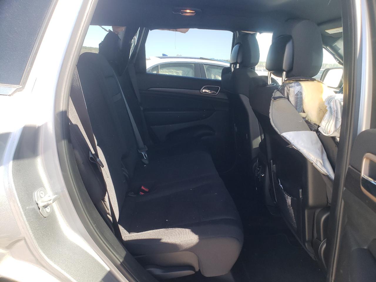 Photo 6 from auction – 2015 JEEP GRAND CHER with VIN 1C4RJFAGXFC764710