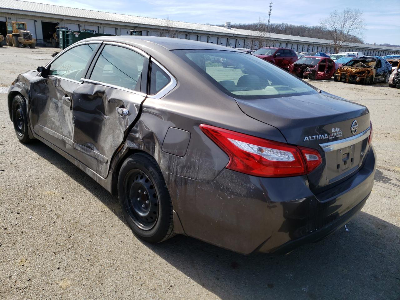 Photo 3 from auction – 2016 NISSAN ALTIMA 2.5 with VIN 1N4AL3AP2GN385251