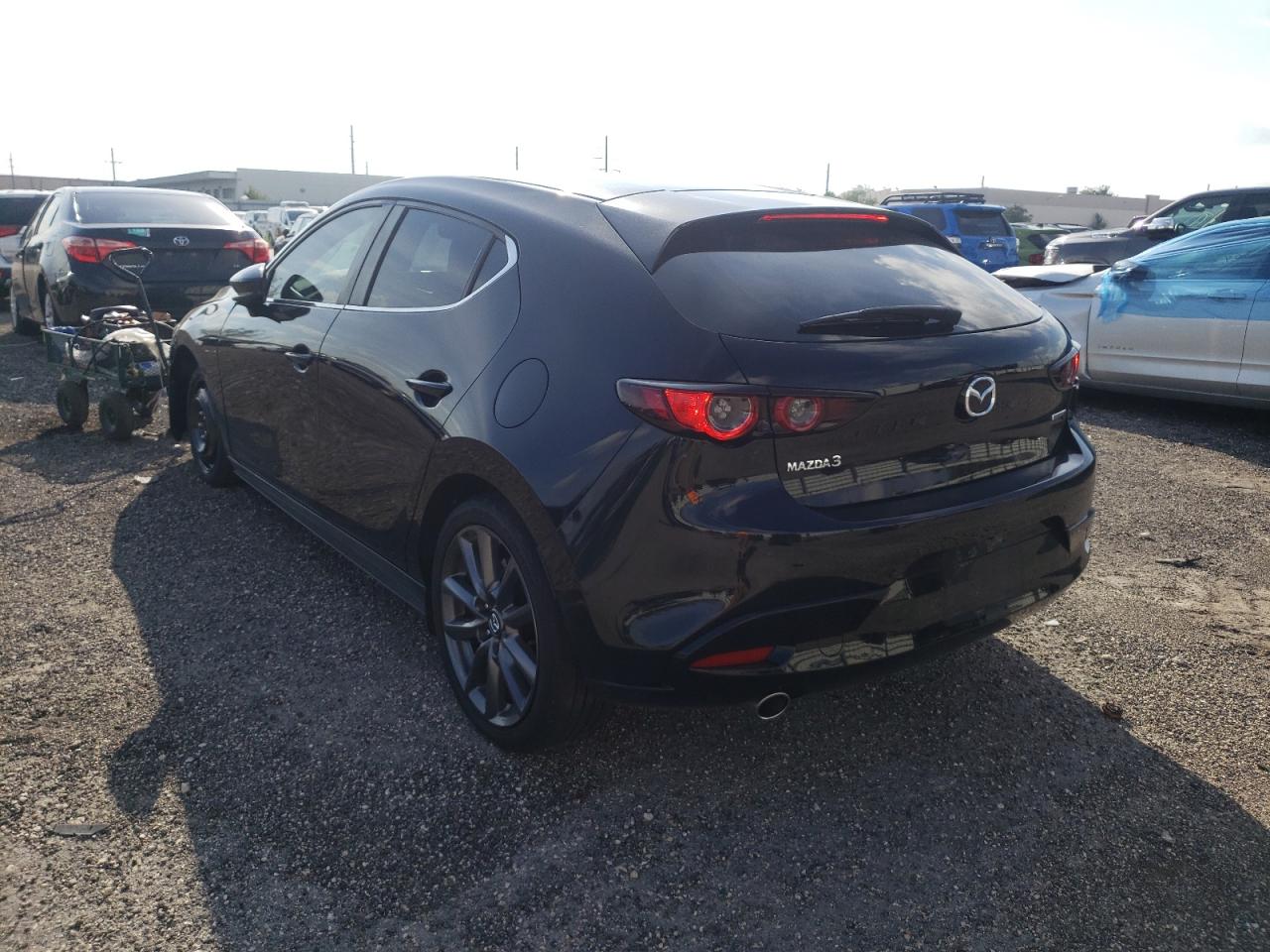 Photo 3 from auction – 2020 MAZDA 3 with VIN JM1BPALMXL1167599