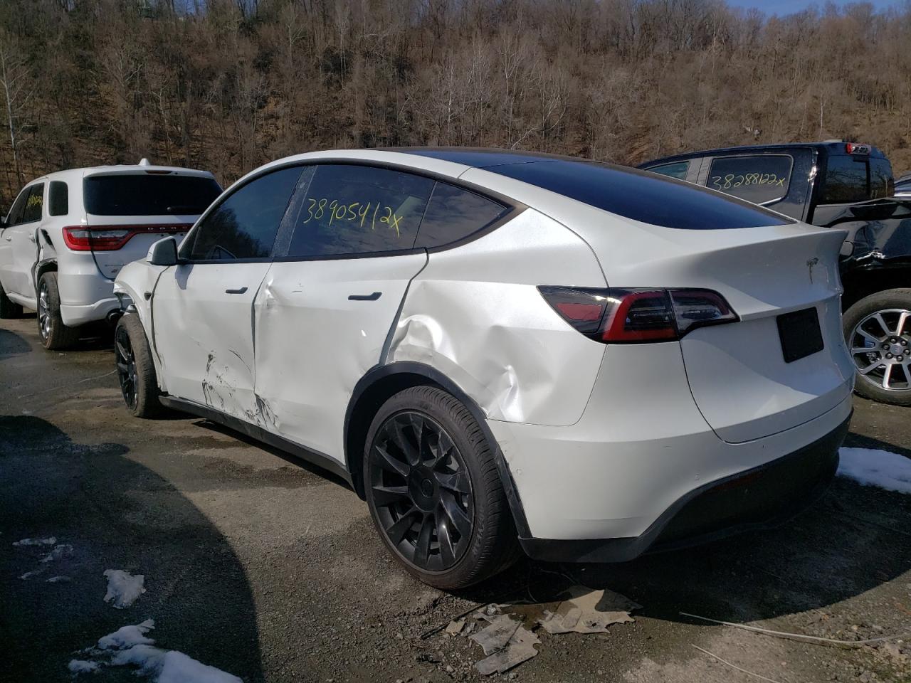 Photo 3 from auction – 2020 TESLA MODEL Y with VIN 5YJYGDEE1LF033279