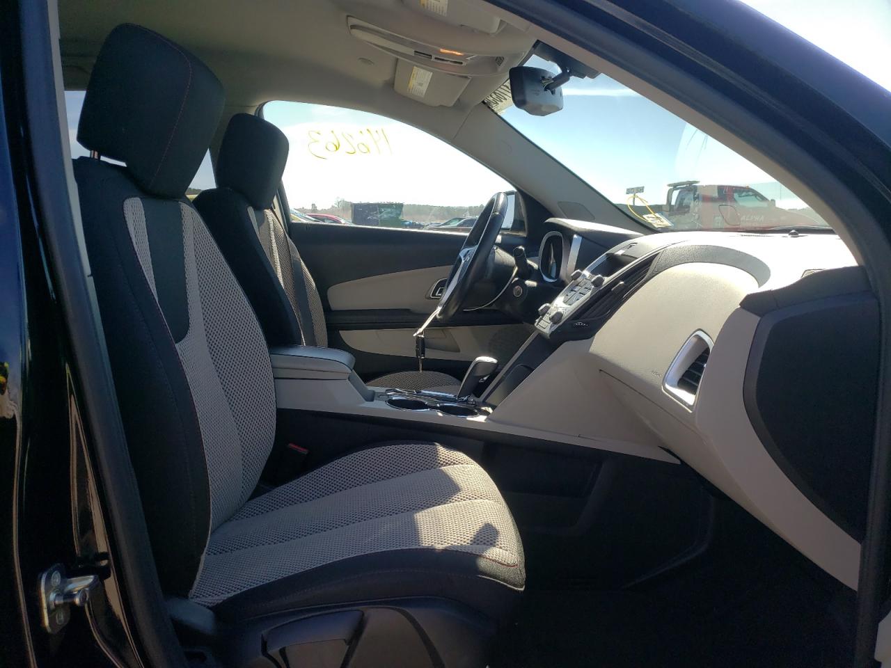 Photo 5 from auction – 2011 CHEVROLET EQUINOX LT with VIN 2GNALDEC7B1321585
