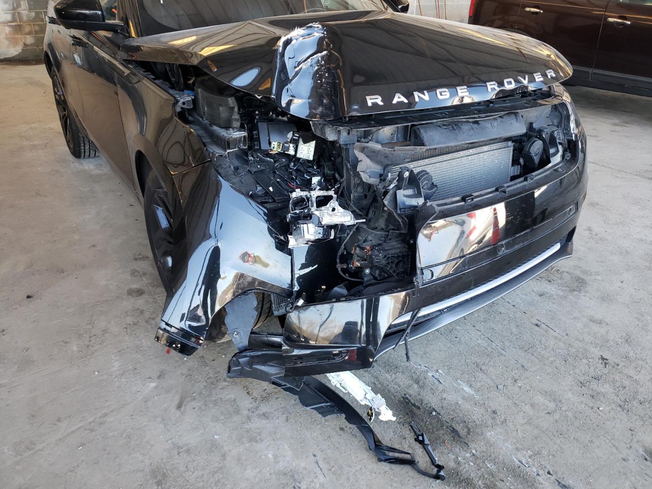 Photo 9 from auction – 2018 LAND ROVER RANGE ROVE with VIN SALYB2RX3JA707820