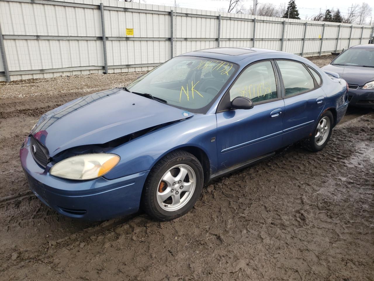 Photo 2 from auction – 2004 FORD TAURUS SES with VIN 1FAFP55S24A158603