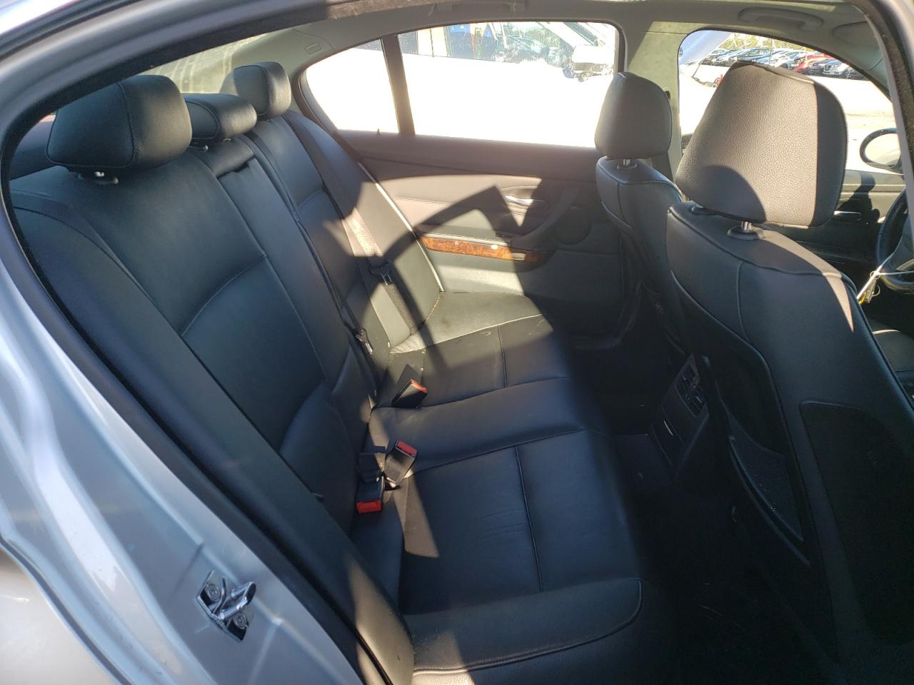 Photo 6 from auction – 2007 BMW 335 I with VIN WBAVB73597VH21107