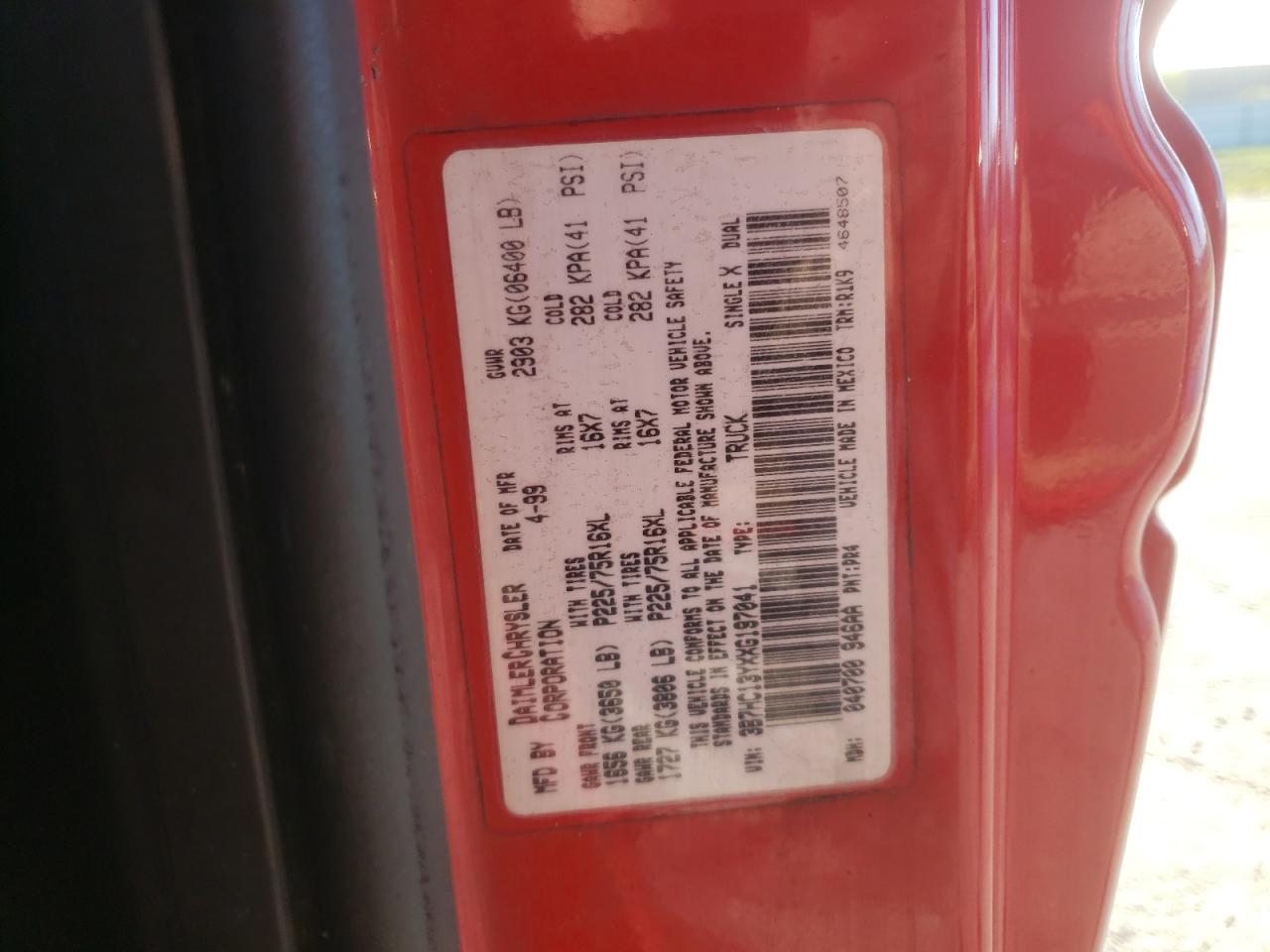 Photo 10 from auction – 1999 DODGE 1500 with VIN 3B7HC13YXXG197041