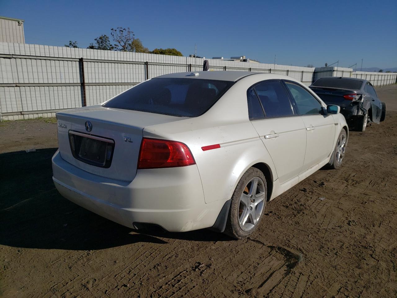 Photo 4 from auction – 2005 ACURA TL with VIN 19UUA66255A043858