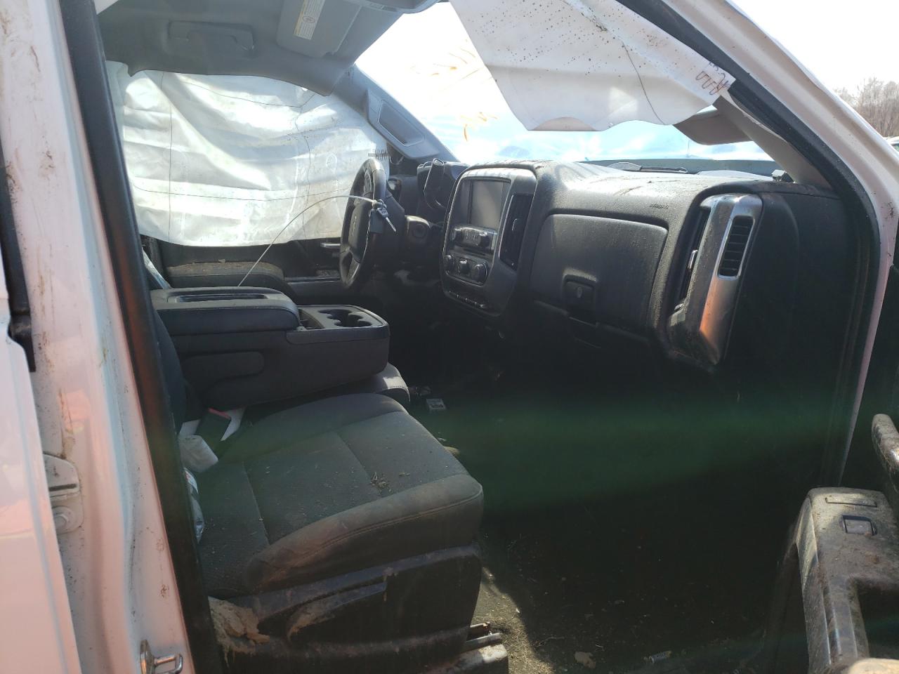 Photo 5 from auction – 2017 CHEVROLET SILVERADO with VIN 1GC1KVEY0HF136454