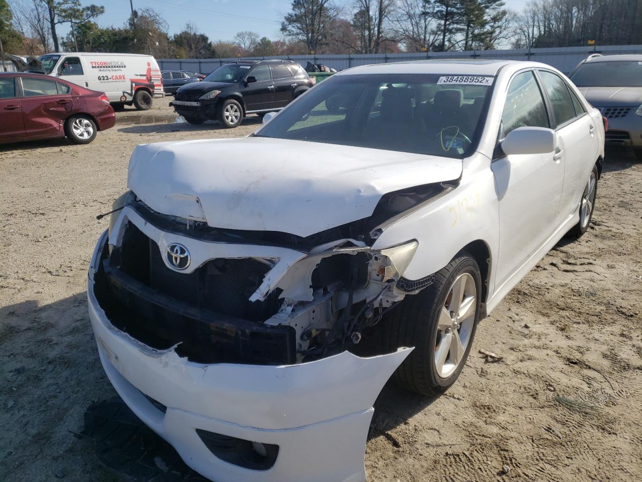 Photo 2 from auction – 2011 TOYOTA CAMRY BASE with VIN 4T1BF3EK8BU713822