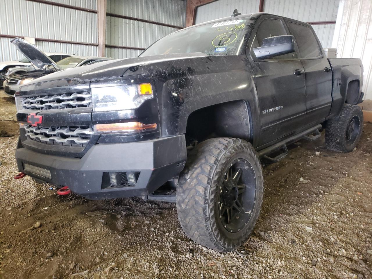 Photo 2 from auction – 2018 CHEVROLET SILVERADO with VIN 1GCUKREC1JF226548