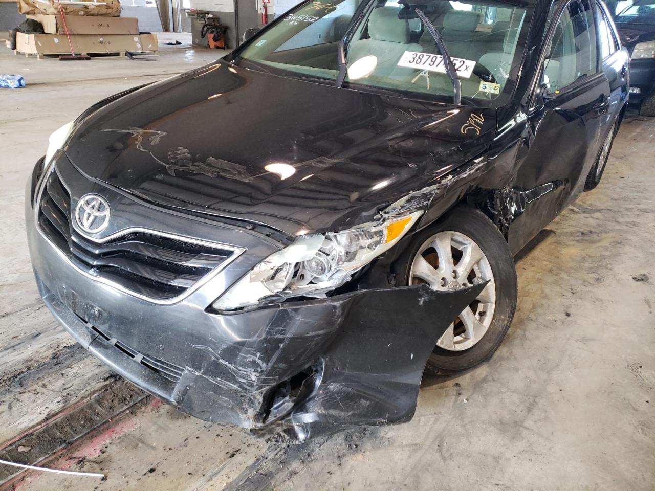 Photo 9 from auction – 2010 TOYOTA CAMRY BASE with VIN 4T1BF3EK8AU100534