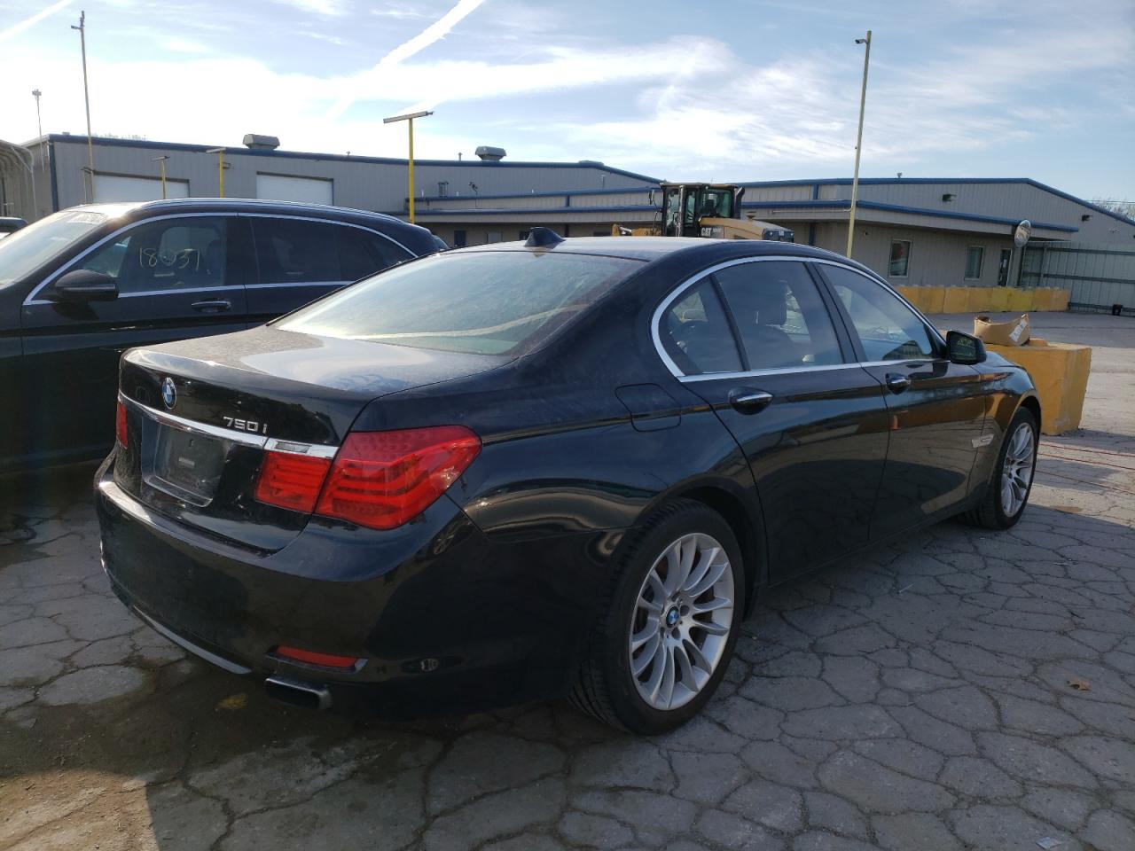 Photo 4 from auction – 2011 BMW 750 I with VIN WBAKX6C58BC197092