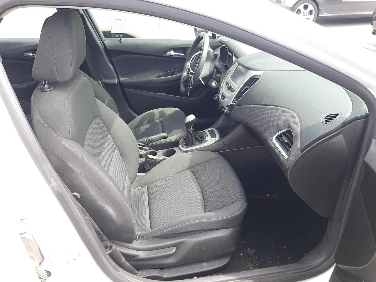 Photo 5 from auction – 2016 CHEVROLET CRUZE LS with VIN 1G1BB5SM1G7280229