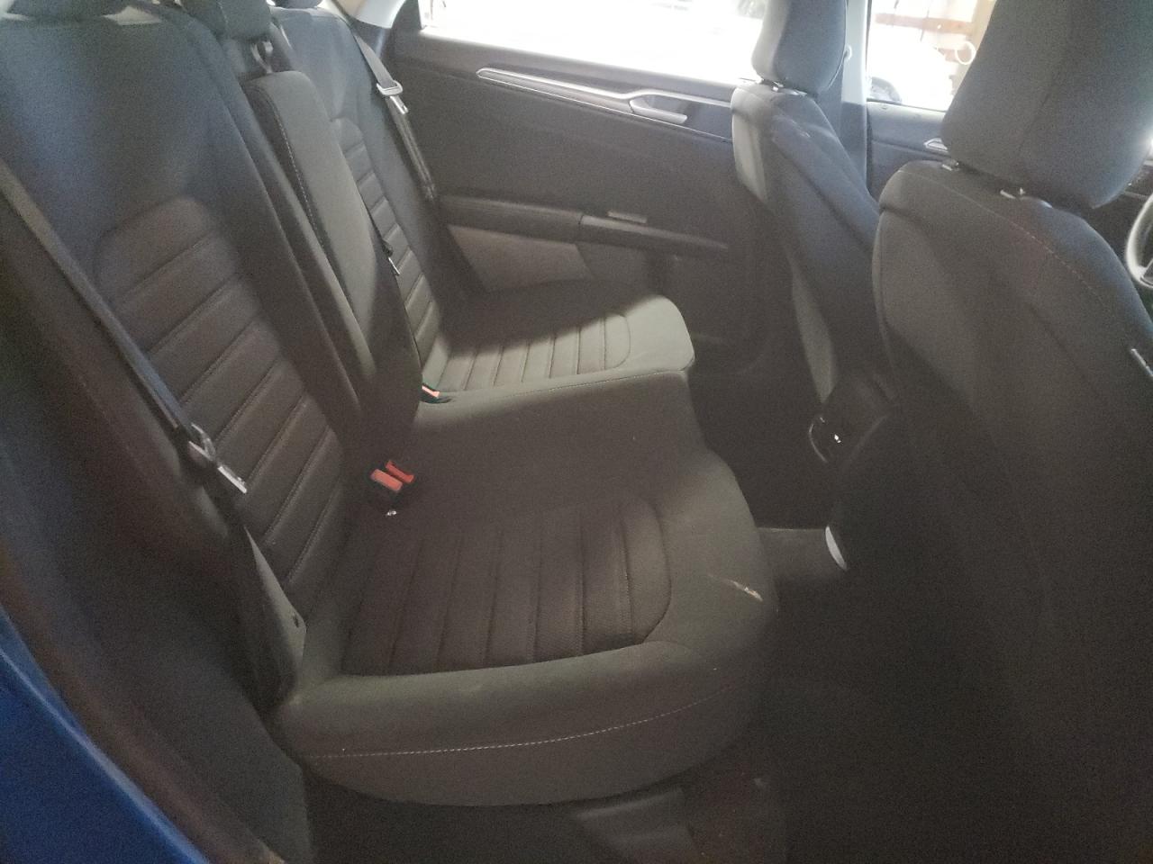 Photo 6 from auction – 2020 FORD FUSION SE with VIN 3FA6P0HD5LR233220