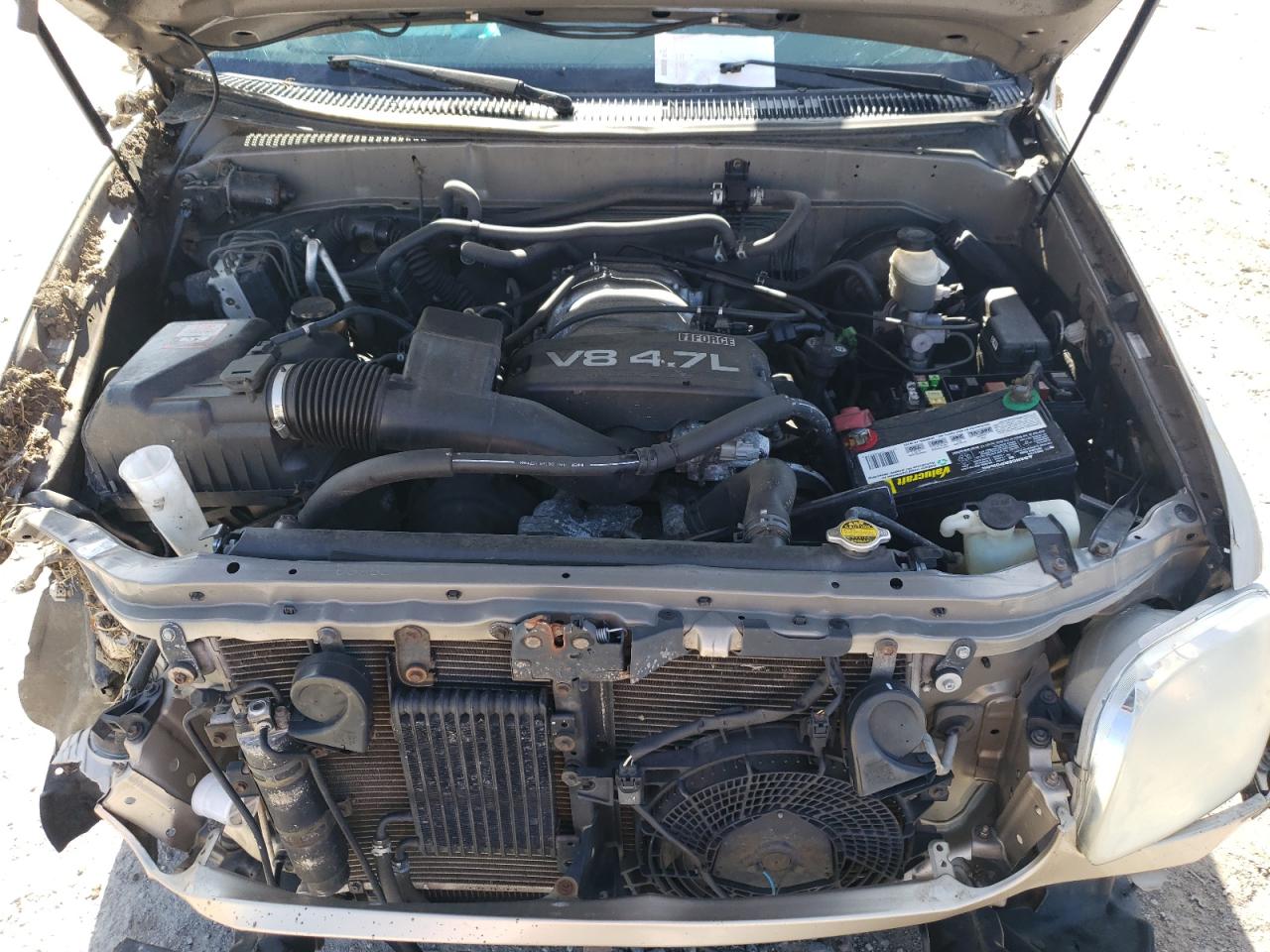 Photo 7 from auction – 2001 TOYOTA SEQUOIA SR with VIN 5TDBT44A01S022847