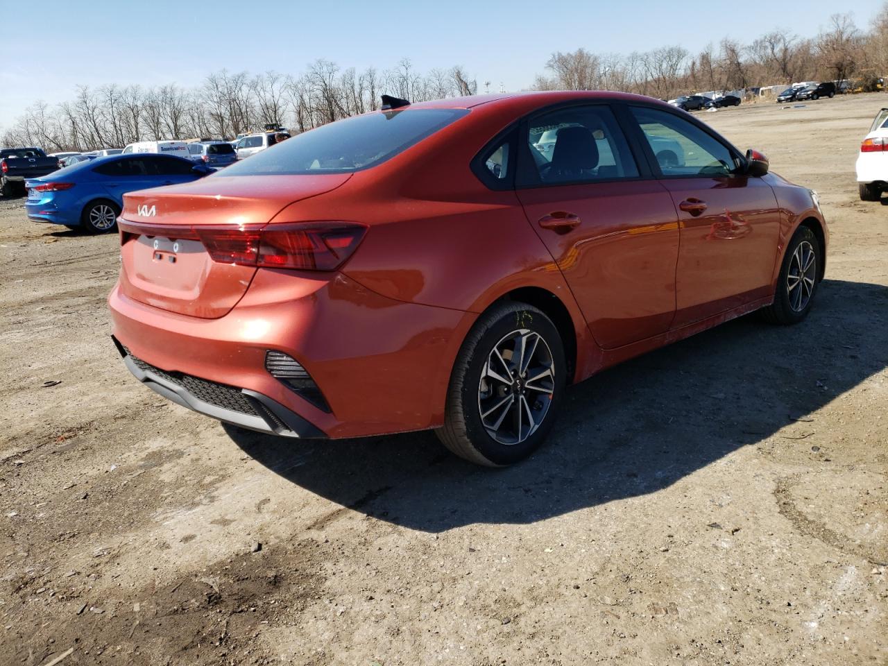 Photo 4 from auction – 2022 KIA FORTE FE with VIN 3KPF24AD2NE437834