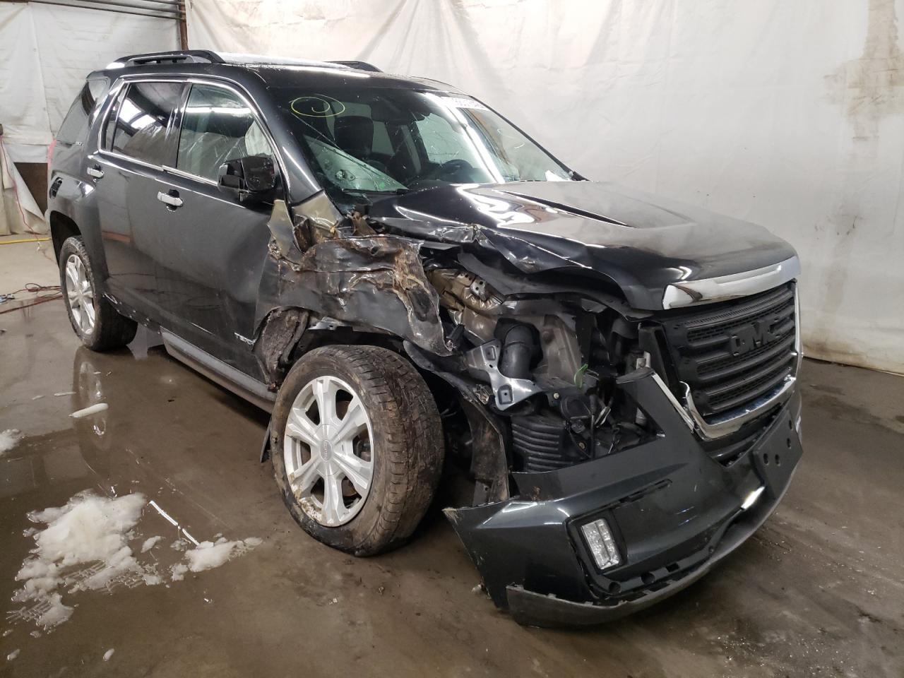 GMC TERRAIN SL 2017 with VIN 2GKFLUE32H6133426 - Photo from auction
