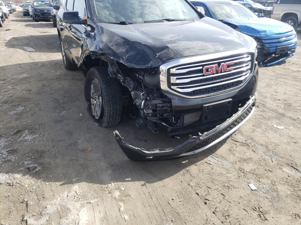 Photo 9 from auction – 2018 GMC ACADIA SLE with VIN 1GKKNSLS3JZ137292