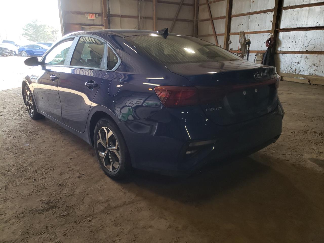 Photo 3 from auction – 2021 KIA FORTE FE with VIN 3KPF24AD4ME286574