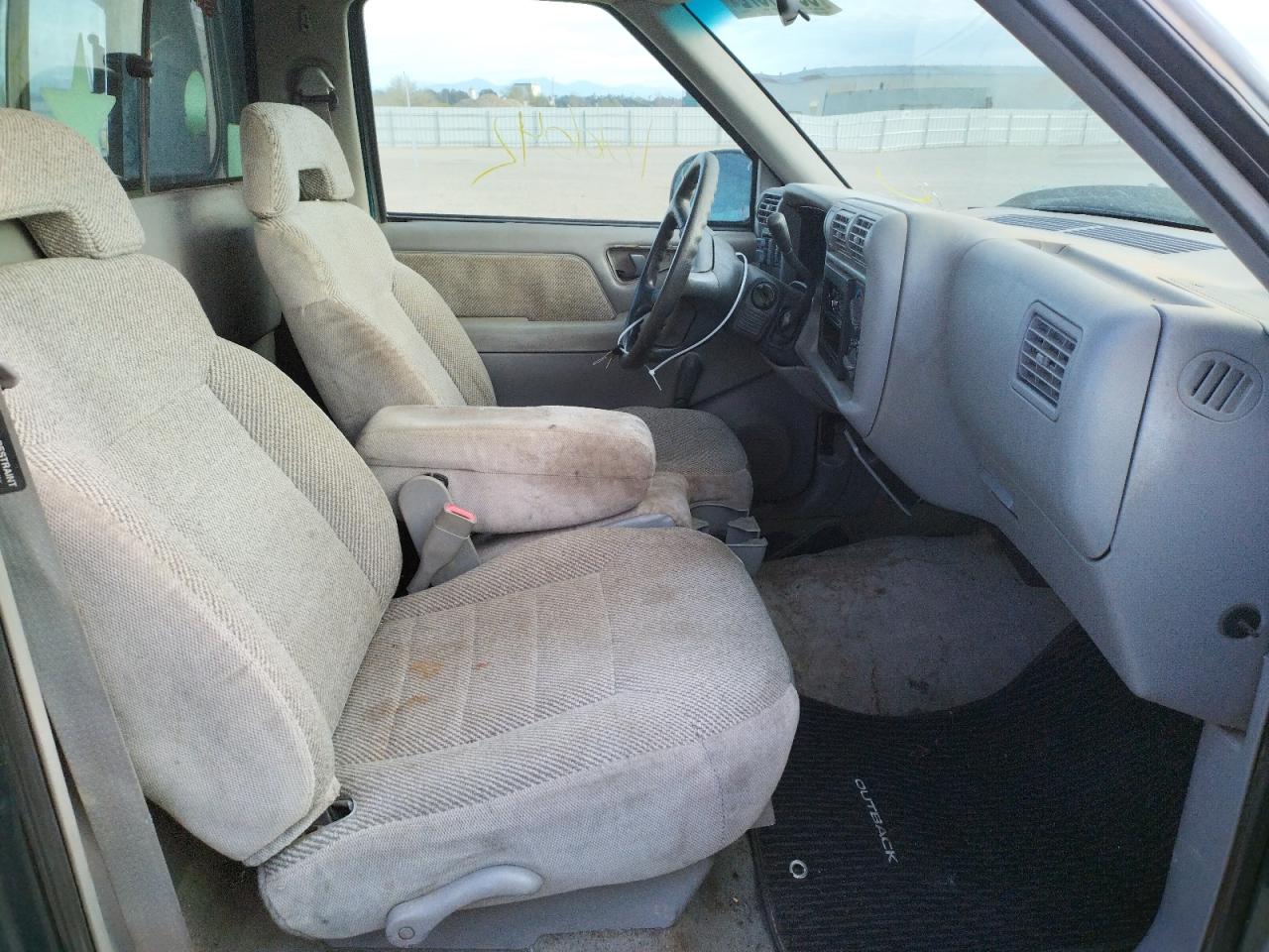 Photo 5 from auction – 1997 ISUZU HOMBRE with VIN 1GGCS1440V8660735