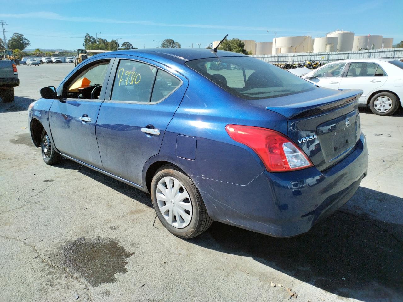 Photo 3 from auction – 2018 NISSAN VERSA S with VIN 3N1CN7AP7JL873593