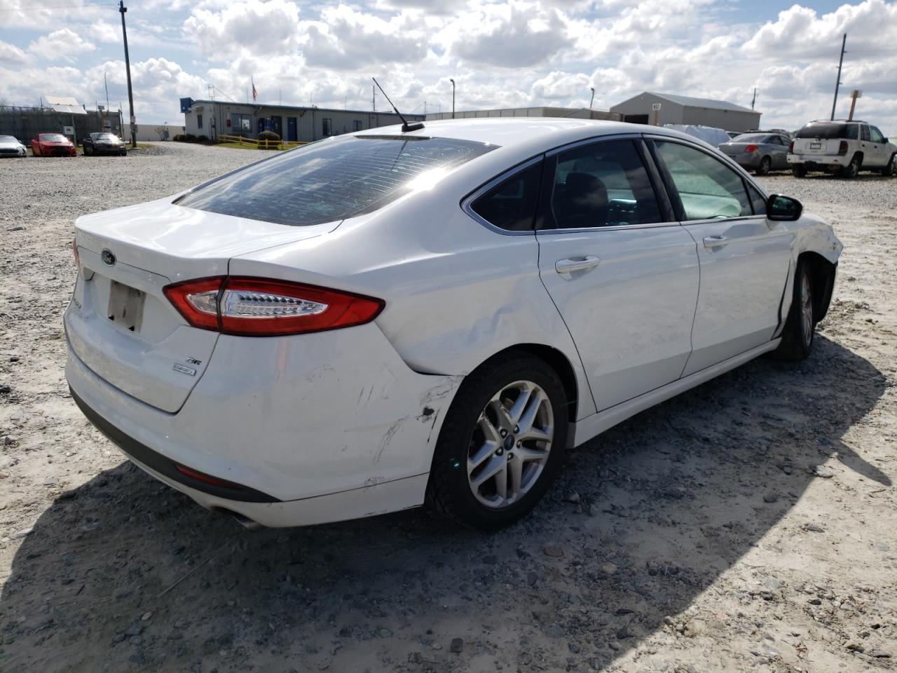 Photo 4 from auction – 2014 FORD FUSION SE with VIN 3FA6P0HD4ER276630
