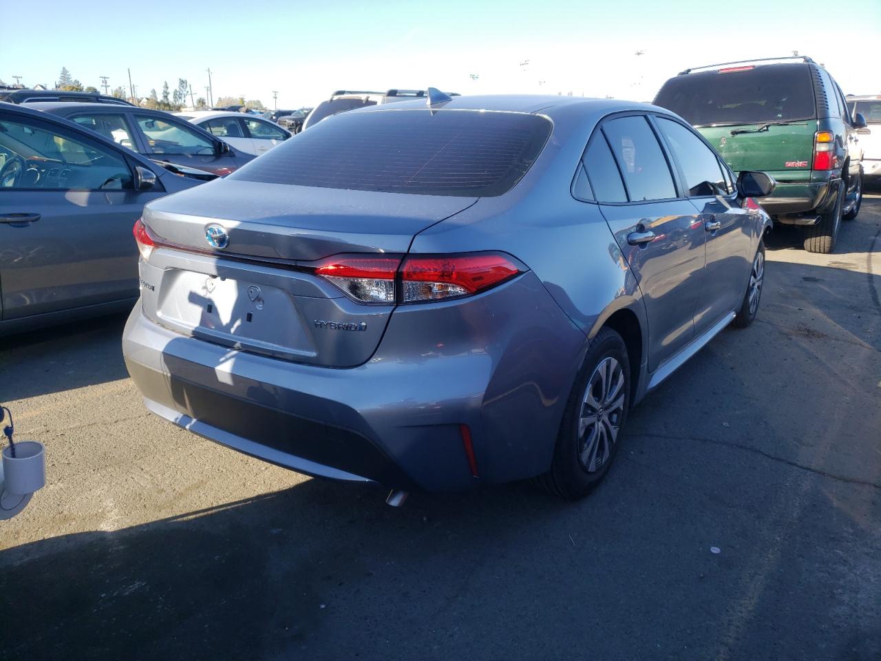 Photo 4 from auction – 2022 TOYOTA COROLLA LE with VIN JTDEAMDE1NJ048186
