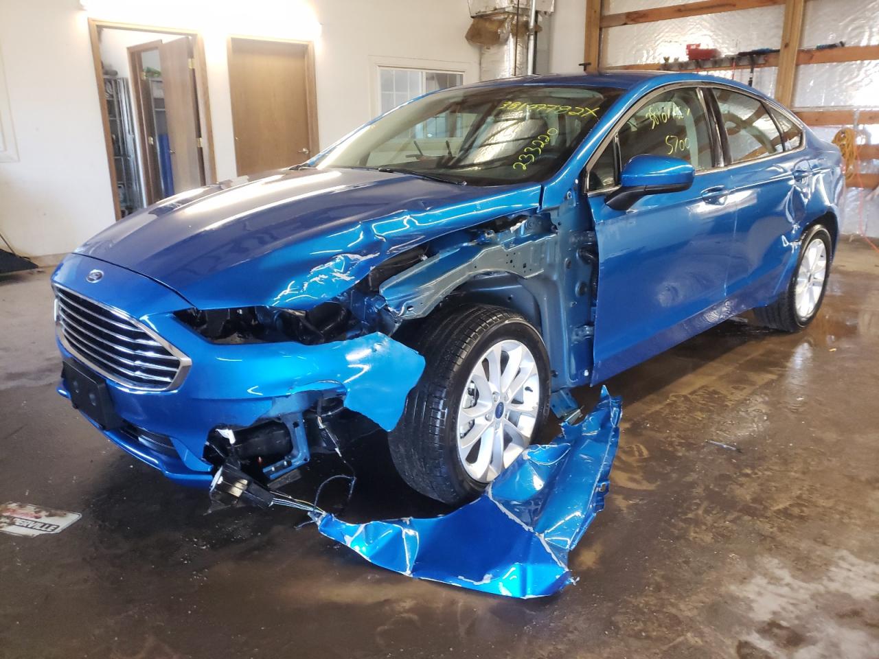 Photo 2 from auction – 2020 FORD FUSION SE with VIN 3FA6P0HD5LR233220