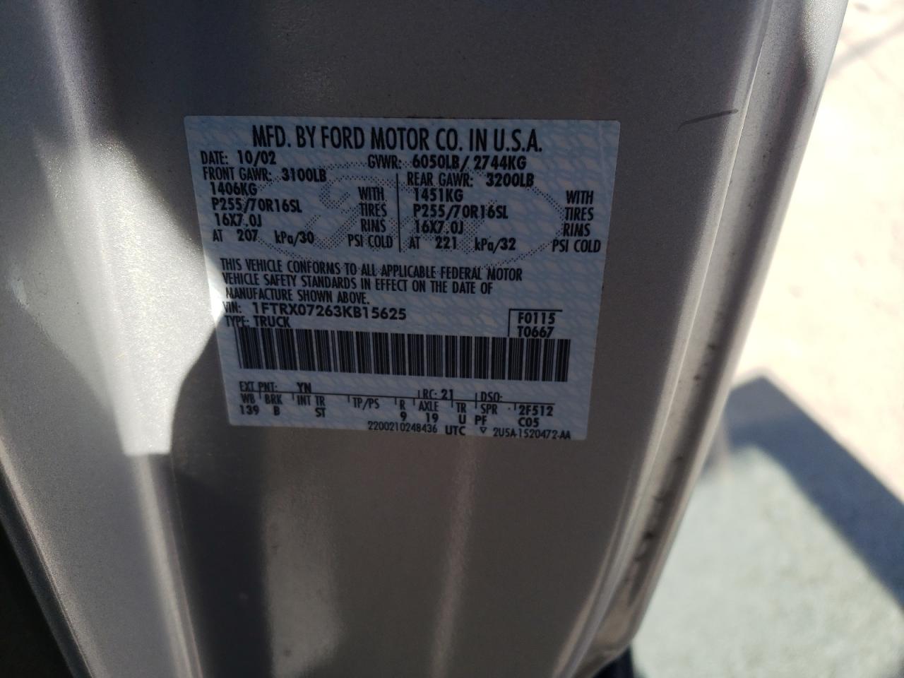 Photo 10 from auction – 2003 FORD F150 with VIN 1FTRX07263KB15625