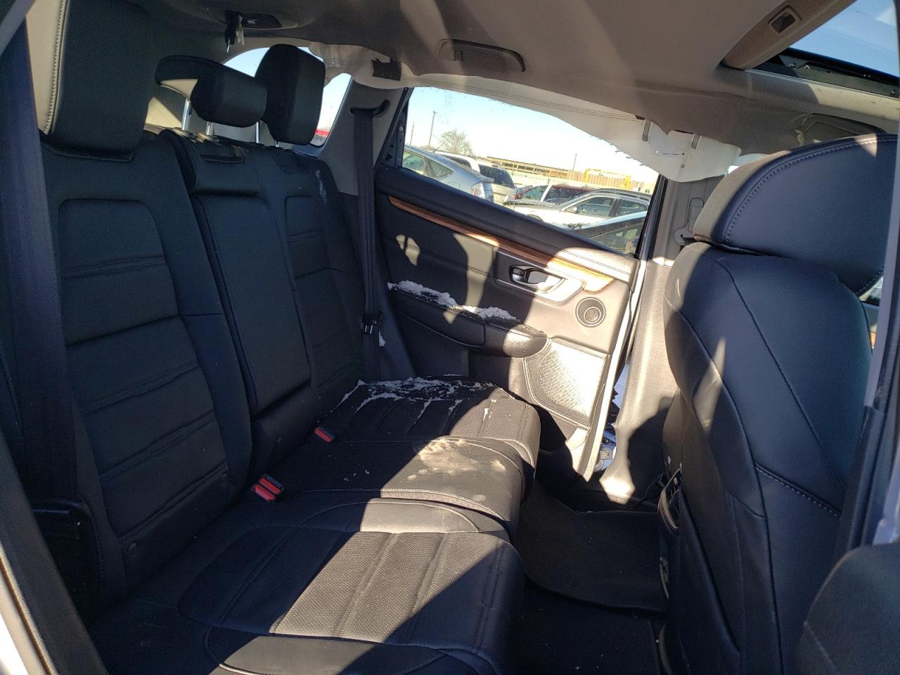 Photo 6 from auction – 2021 HONDA CRV with VIN 7FARW2H83ME003739