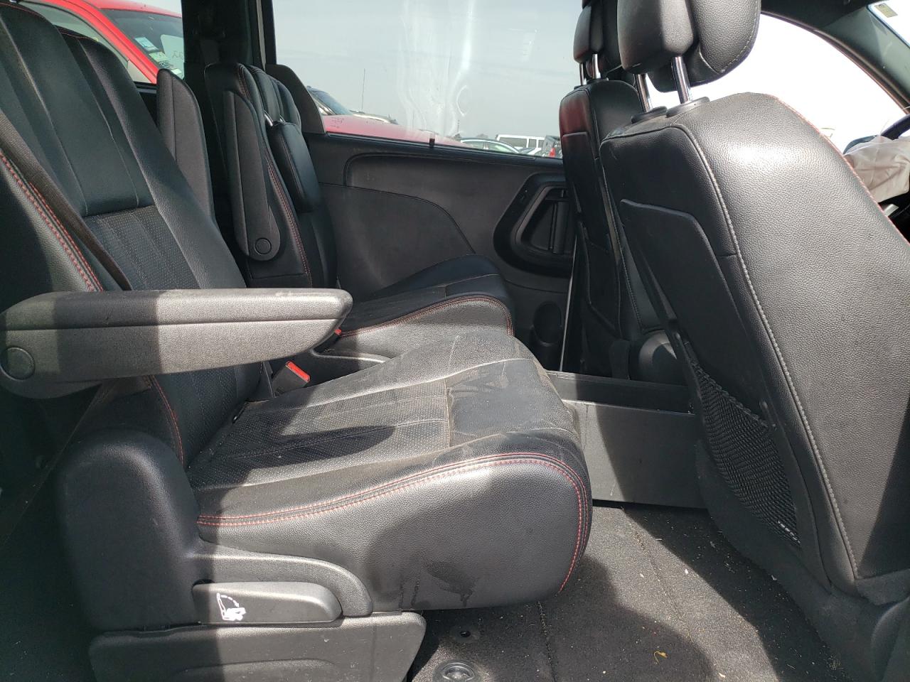 Photo 6 from auction – 2019 DODGE GRAND CARA with VIN 2C4RDGEG2KR674878