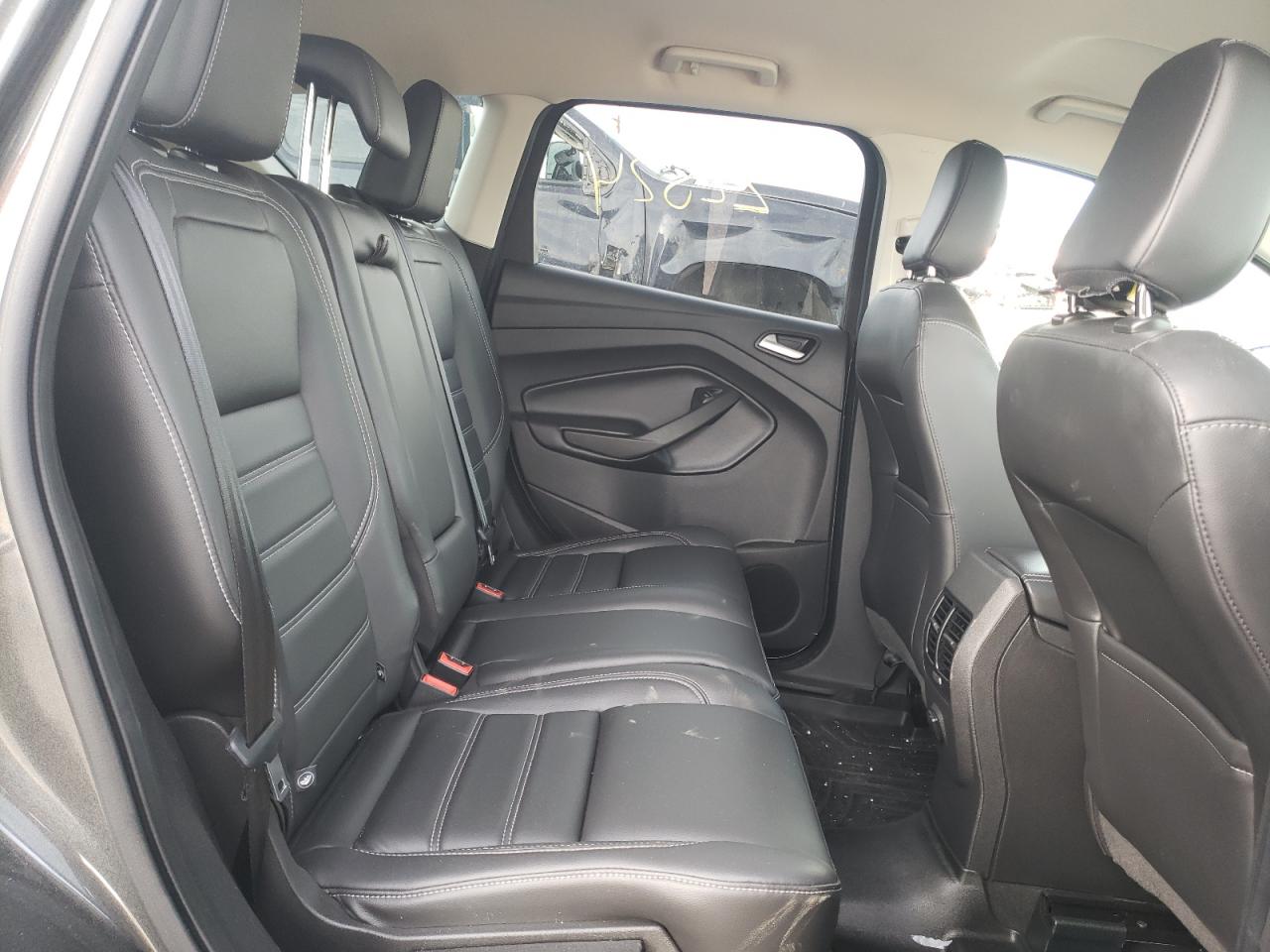 Photo 6 from auction – 2019 FORD ESCAPE SEL with VIN 1FMCU9HD2KUC04268