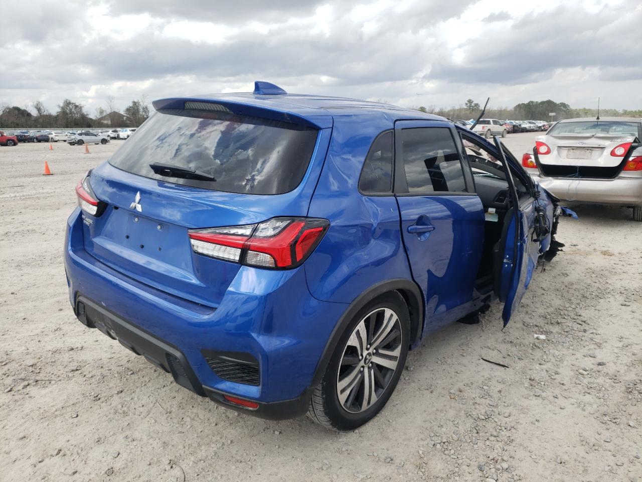Photo 4 from auction – 2020 MITSUBISHI OUTLANDER with VIN JA4AP3AU7LU019803