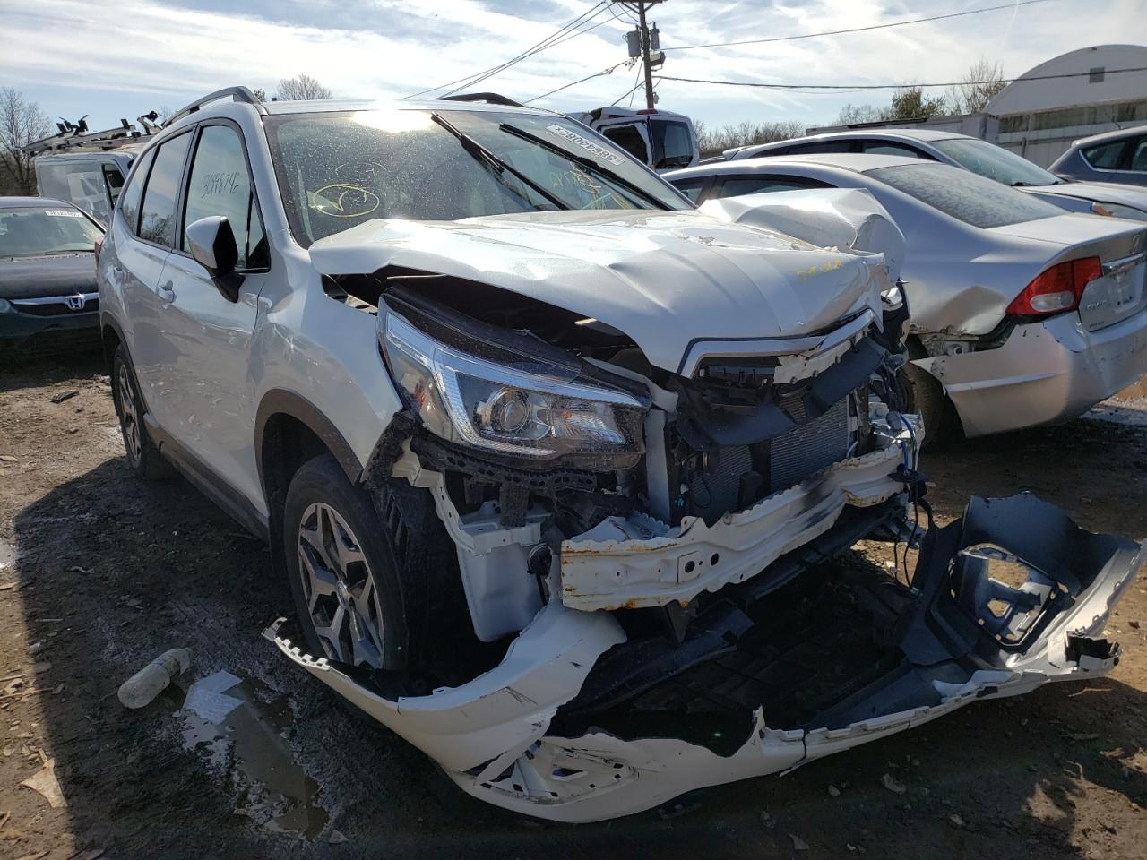 SUBARU FORESTER P 2019 with VIN JF2SKAEC9KH470853 - Photo from auction