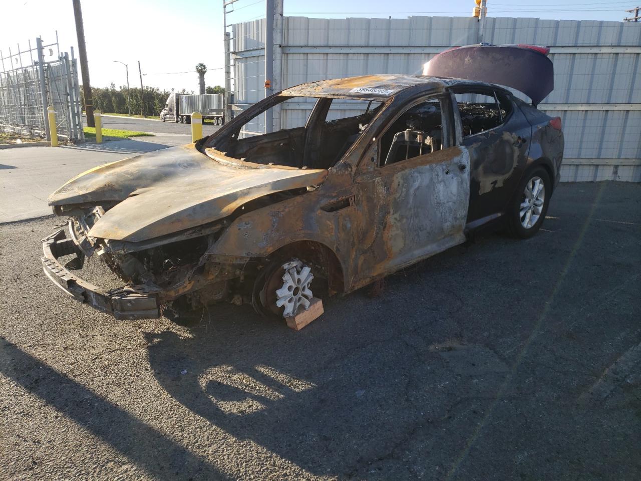 Photo 2 from auction – 2013 KIA OPTIMA LX with VIN 5XXGM4A73DG099312