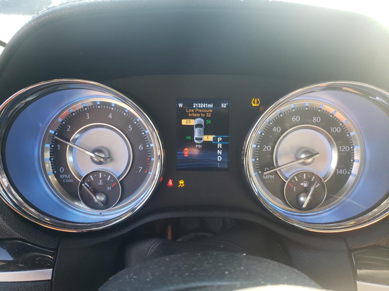 Photo 8 from auction – 2014 CHRYSLER 300 with VIN 2C3CCAAG1EH328749