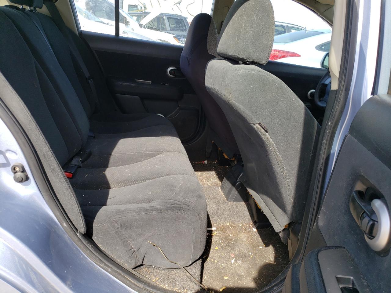 Photo 6 from auction – 2011 NISSAN VERSA S with VIN 3N1BC1CP2BL382166