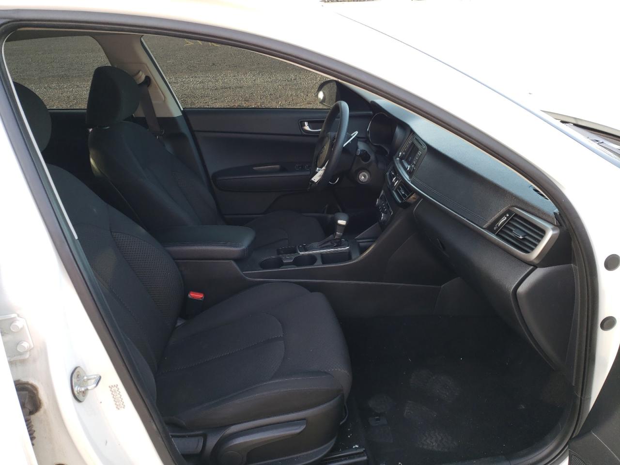 Photo 5 from auction – 2016 KIA OPTIMA LX with VIN KNAGT4L3XG5074619