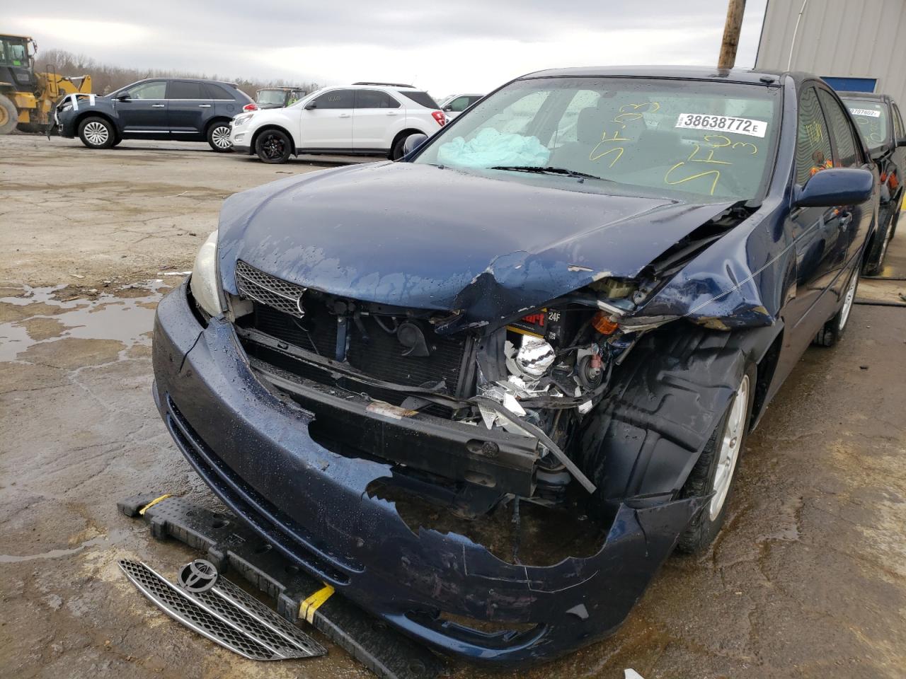 Photo 9 from auction – 2003 TOYOTA CAMRY LE with VIN 4T1BF32K63U056931