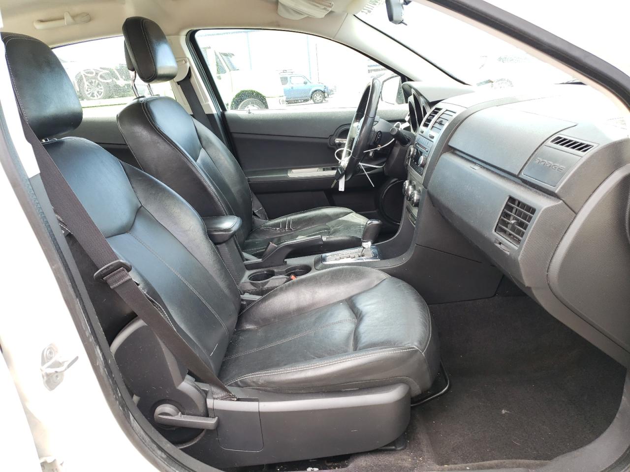 Photo 5 from auction – 2010 DODGE AVENGER R/ with VIN 1B3CC5FB0AN149153