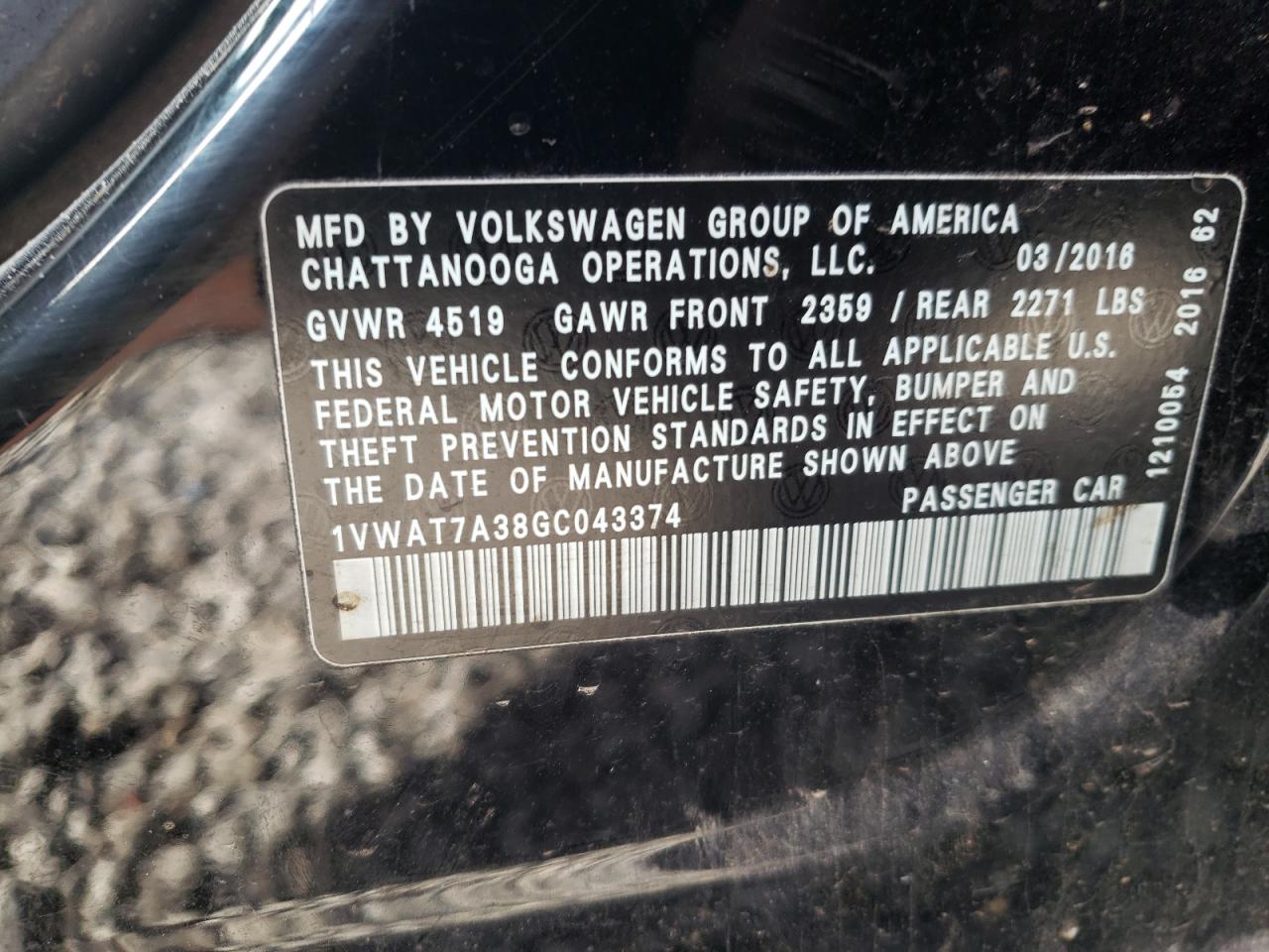 Photo 10 from auction – 2016 VOLKSWAGEN PASSAT S with VIN 1VWAT7A38GC043374