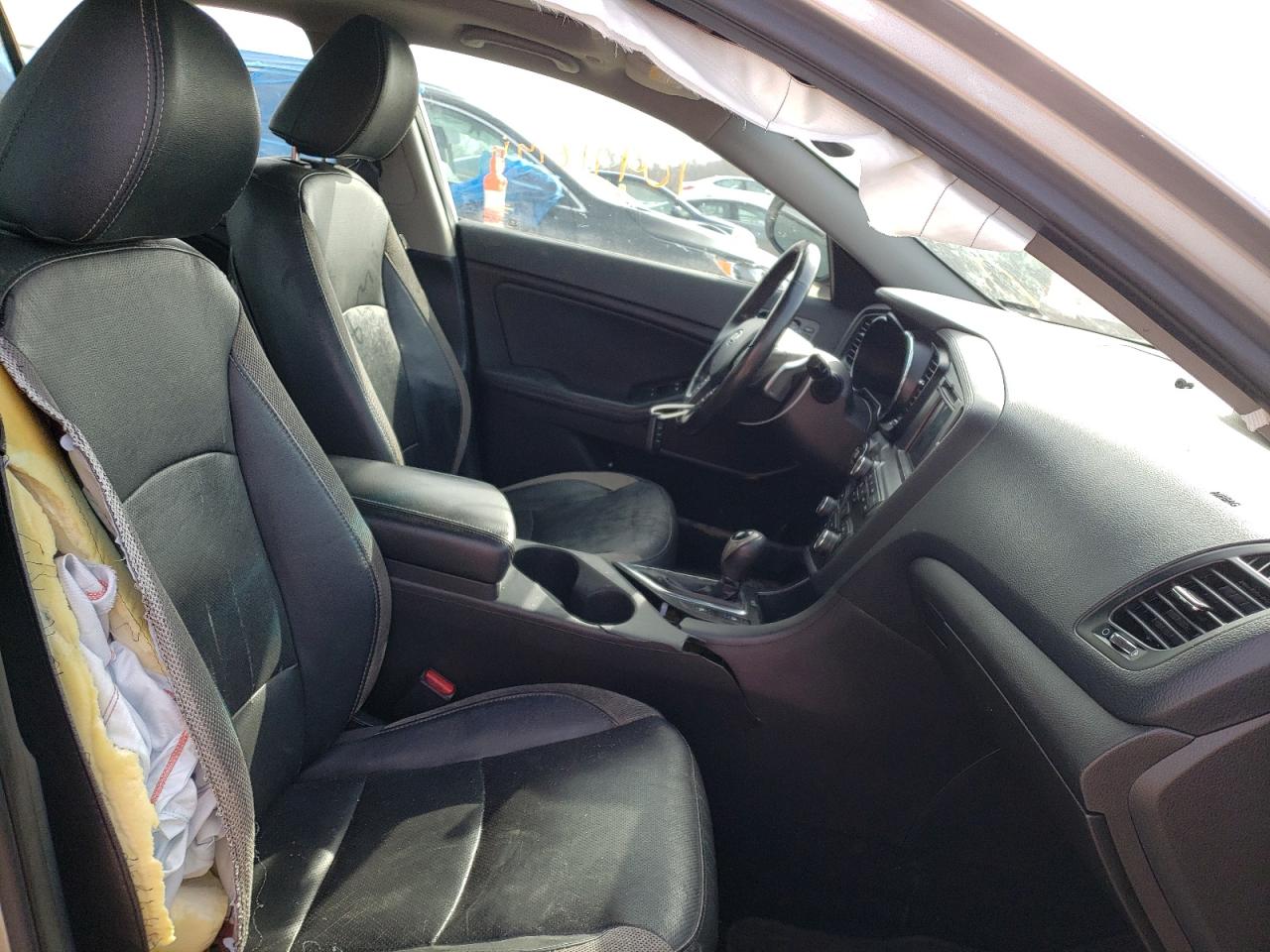 Photo 5 from auction – 2012 KIA OPTIMA SX with VIN 5XXGR4A68CG078169