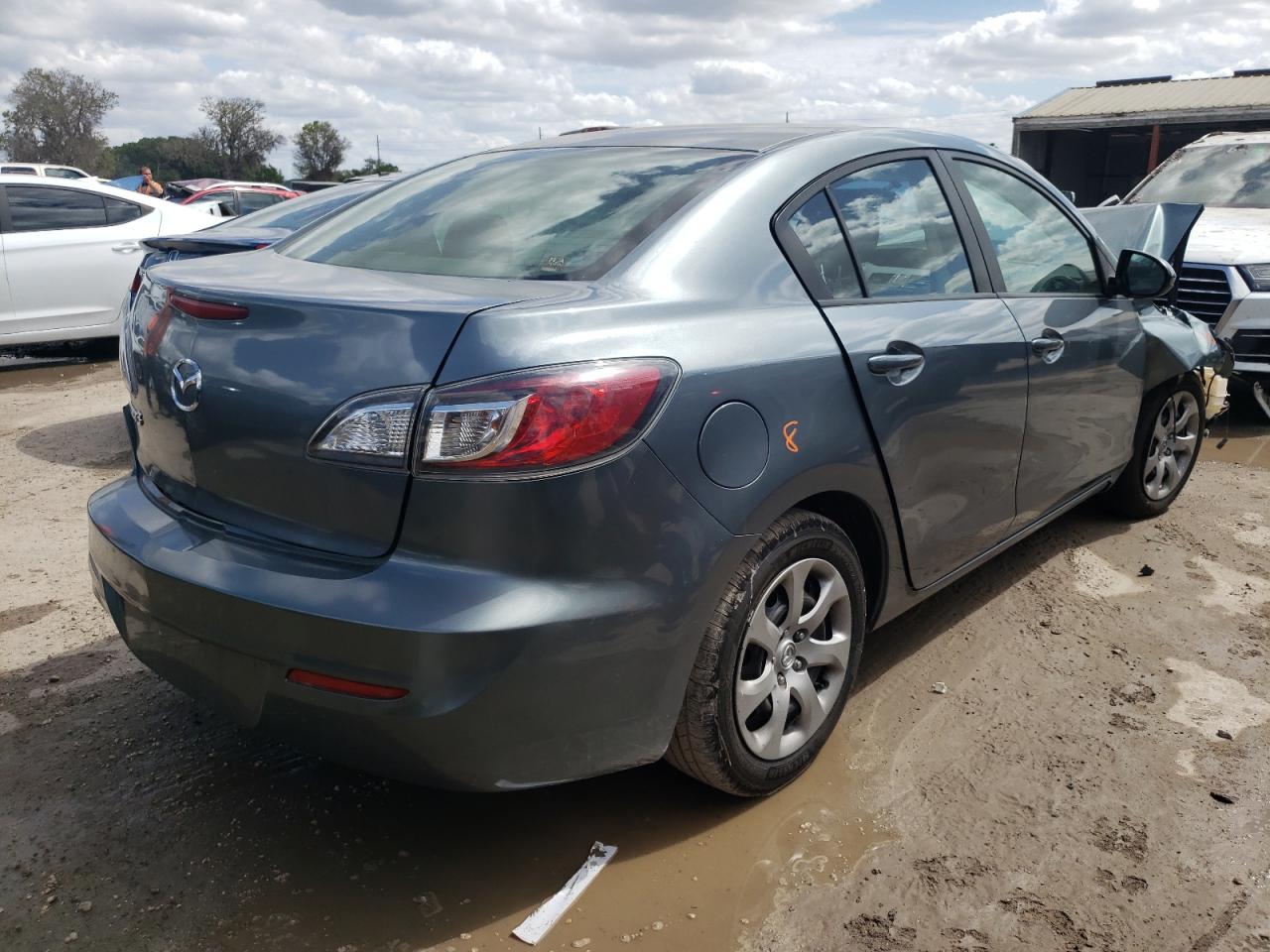 Photo 4 from auction – 2013 MAZDA 3 I with VIN JM1BL1TF8D1727313