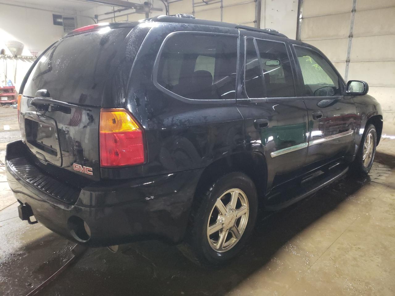 Photo 4 from auction – 2008 GMC ENVOY with VIN 1GKDT13S182223177