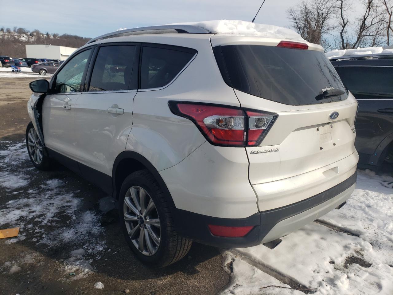 Photo 3 from auction – 2018 FORD ESCAPE TIT with VIN 1FMCU9J93JUC01531