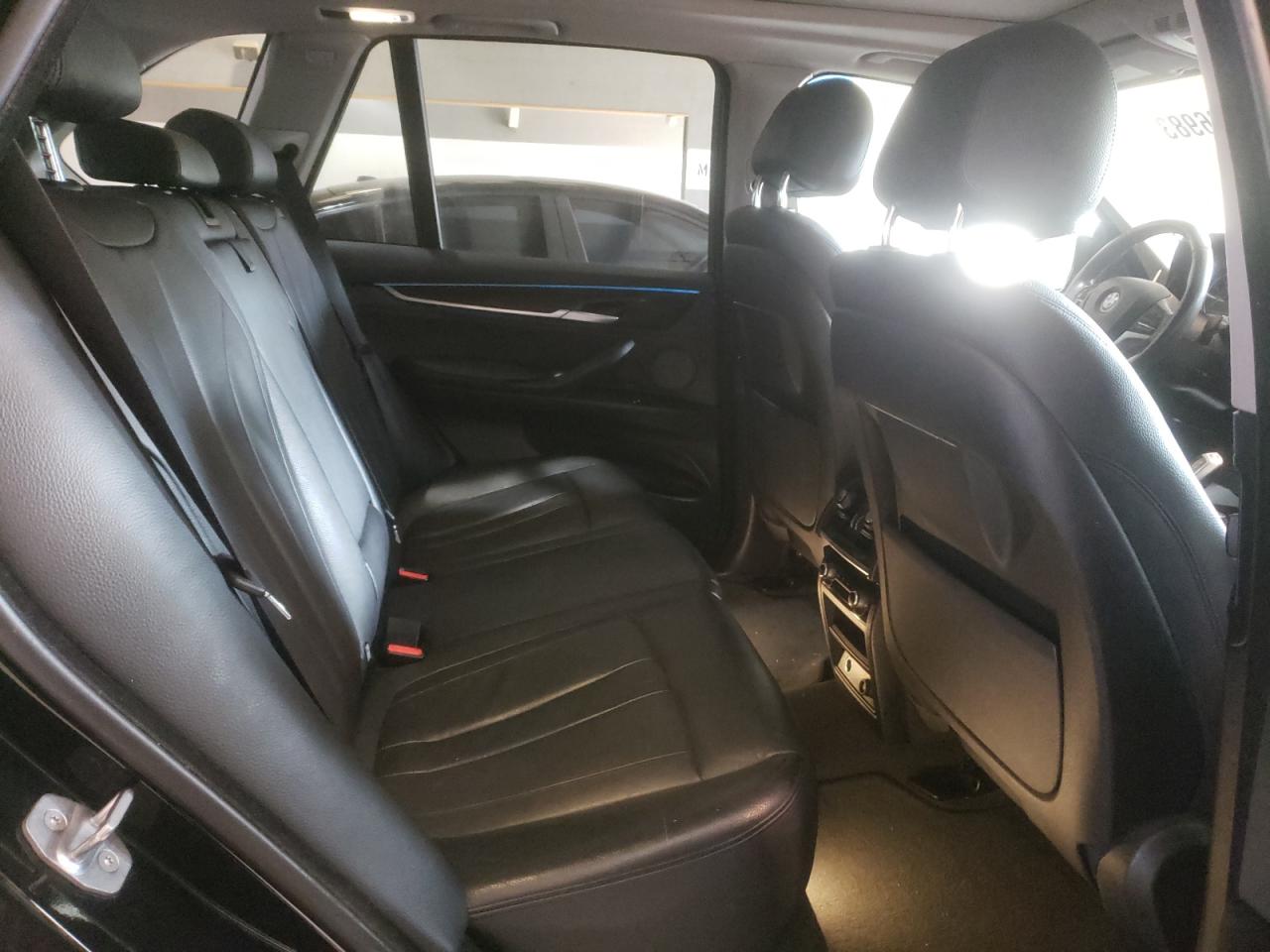 Photo 6 from auction – 2015 BMW X5 XDRIVE3 with VIN 5UXKR0C50F0P13834