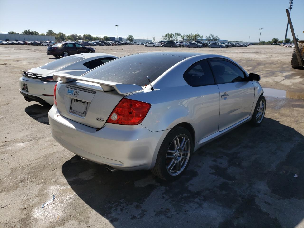 Photo 4 from auction – 2006 TOYOTA SCION TC with VIN JTKDE177060110771